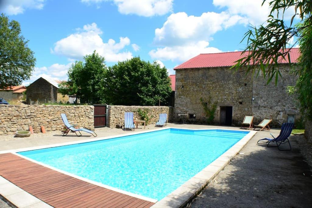 Two Hoots - Farmhouse With Summer Pool. Châteauponsac Exteriör bild
